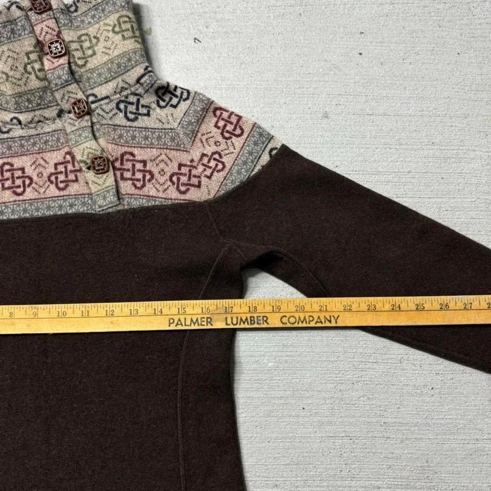 Sherpa Adventure Gear Wool Sweater Size Small - Picture 4 of 8